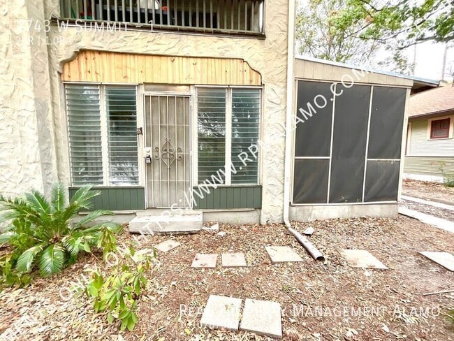 Building Photo - 1743 W Summit-1