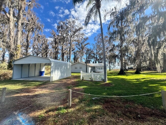 Building Photo - 19 Windy Point Rd