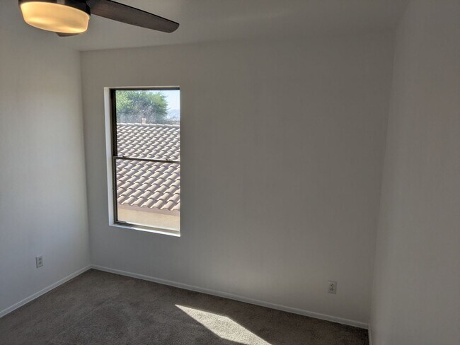 Building Photo - Three bedroom rental in Rancho Sahuarita Move -in ready