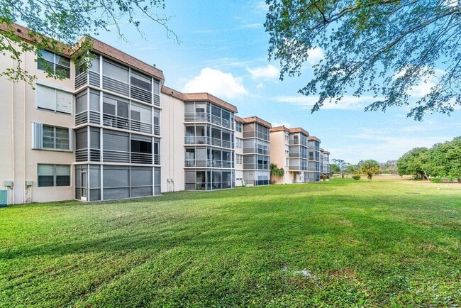 Building Photo - 6000 NW 2nd Ave