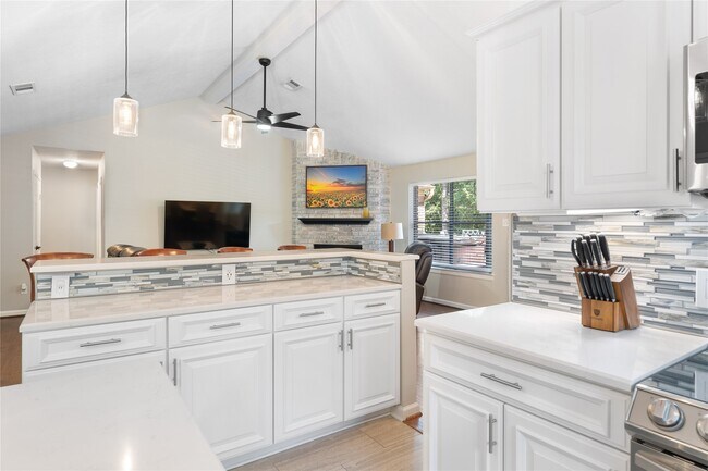 Building Photo - 267 E Rainbow Ridge Cir