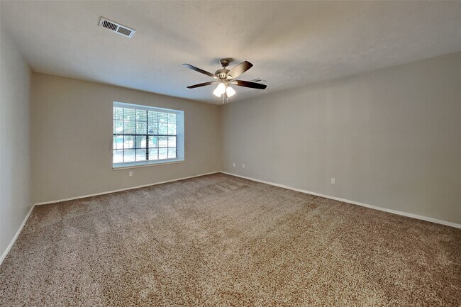 Building Photo - 2 River Birch Ln