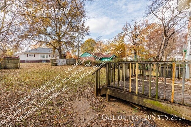 Building Photo - 304 12th St SW