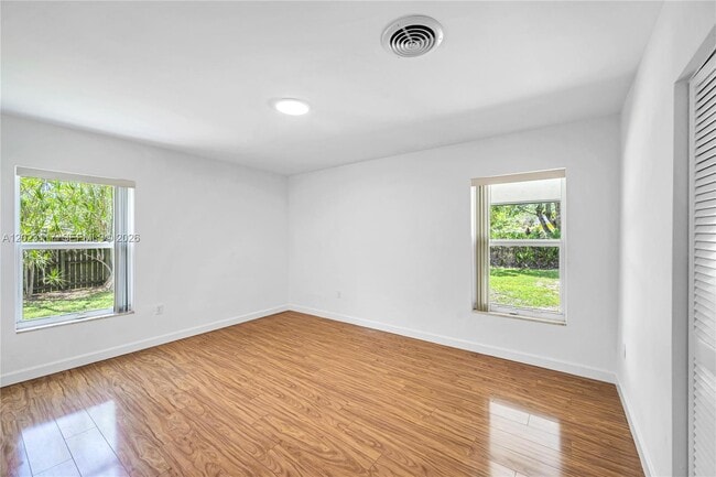 Building Photo - 13100 SW 81st Ave