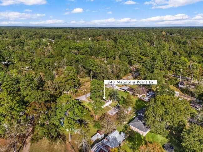 Building Photo - 340 Magnolia Dr