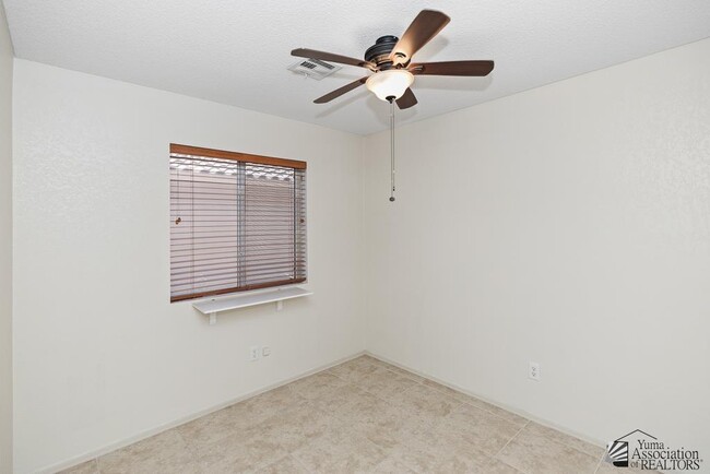Building Photo - 4067 S Sunlight Way