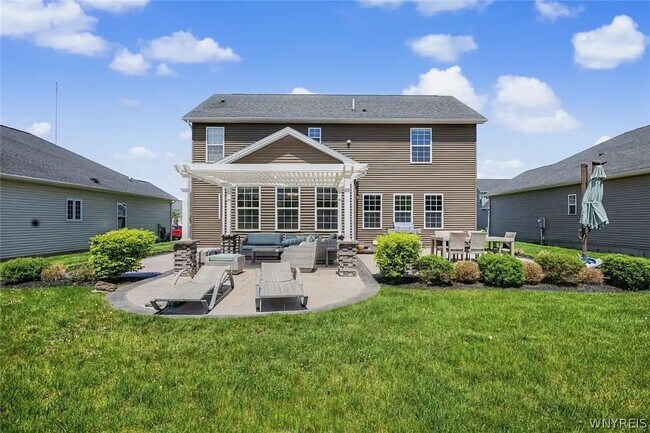 Building Photo - 46 Eagleview Dr