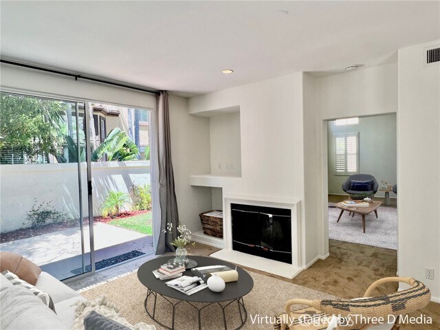 Building Photo - 29 Calvados