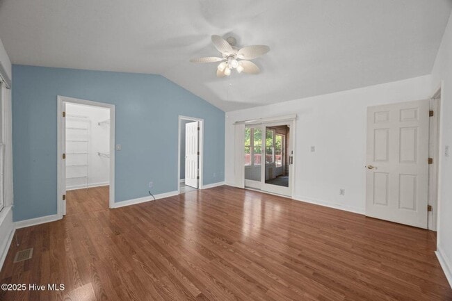Building Photo - Canebrake