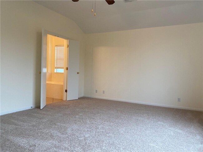 Building Photo - 9102 Magna Carta Loop