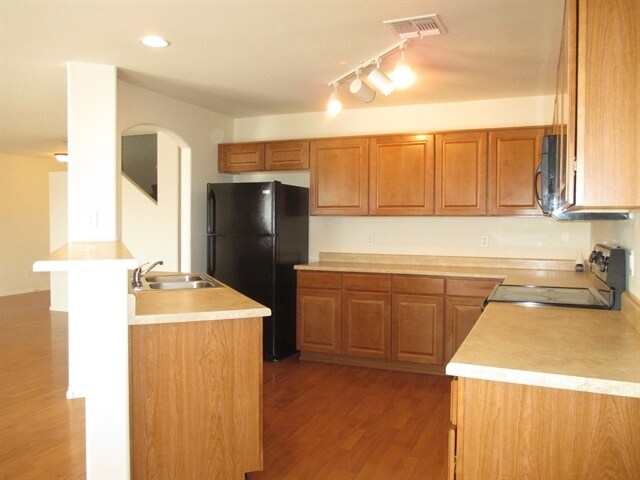 Building Photo - 22377 W Solano Dr