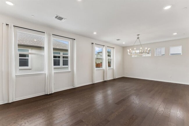 Building Photo - 5208 Watusi Bend
