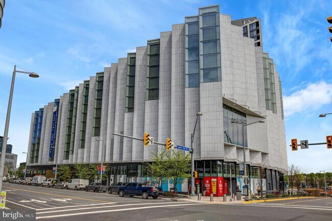 Building Photo - 1311 MacBeth St