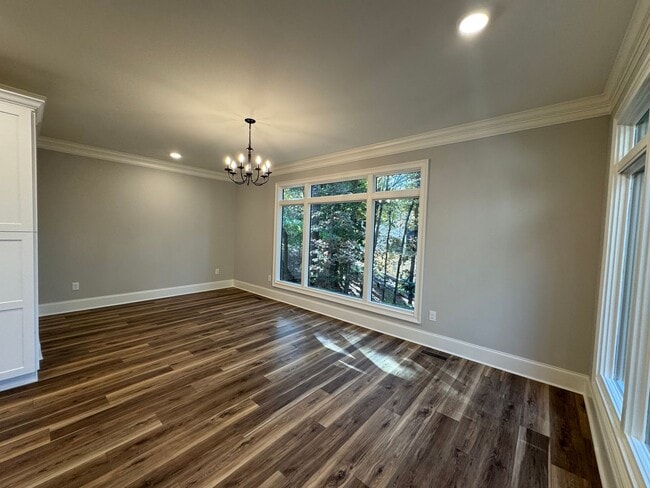 Building Photo - Grandeur Brick 4/3.5 with Bonus Room in The Oaks at Collinwood- $3,295