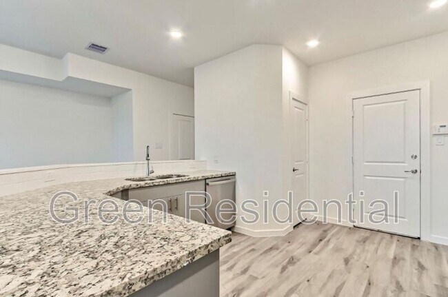 Building Photo - 4810 Centipede Rd