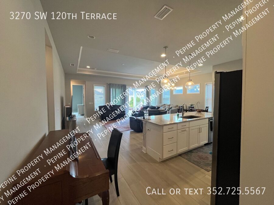 Building Photo - 3270 SW 120th Terrace