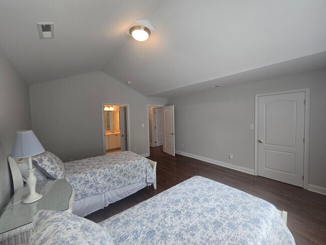 Building Photo - Brier Creek Country Club - Furnished Home