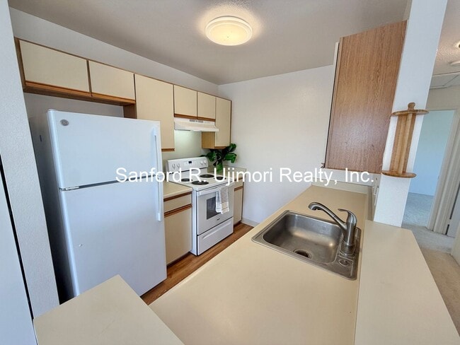 Building Photo - 94-105 Luluka Place #J202