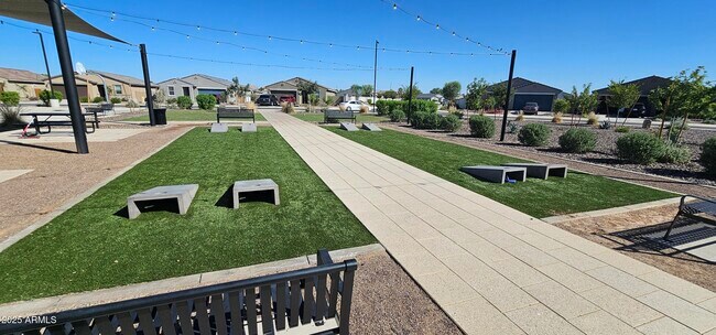 Building Photo - 3049 Hayden Rose Ave