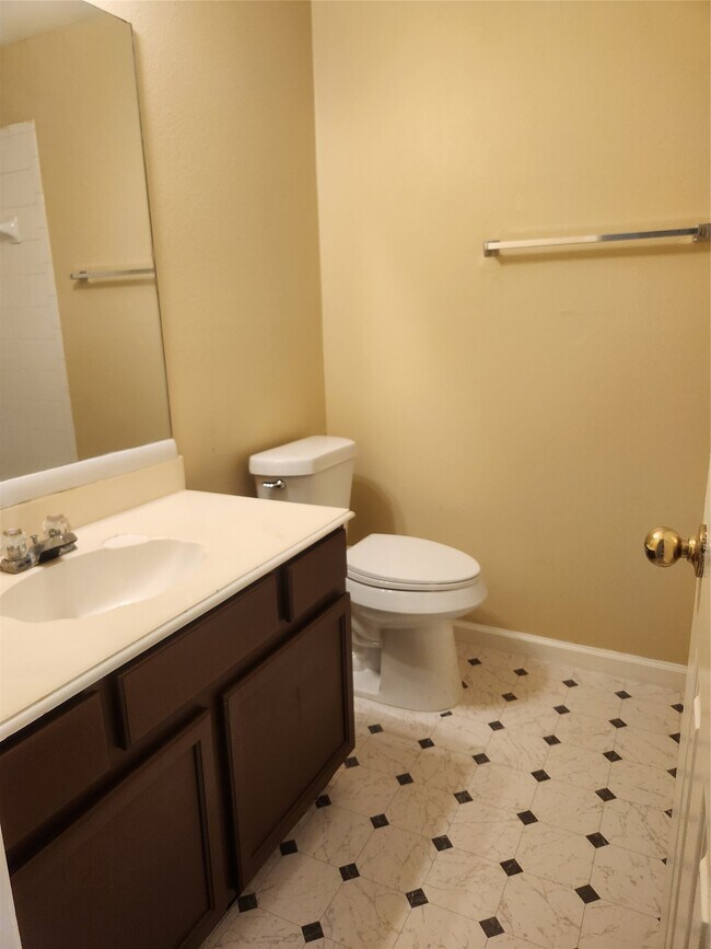 Building Photo - 7631 Goudin Dr