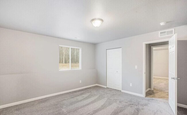 Building Photo - Beautiful Street With Newer Home for Lease