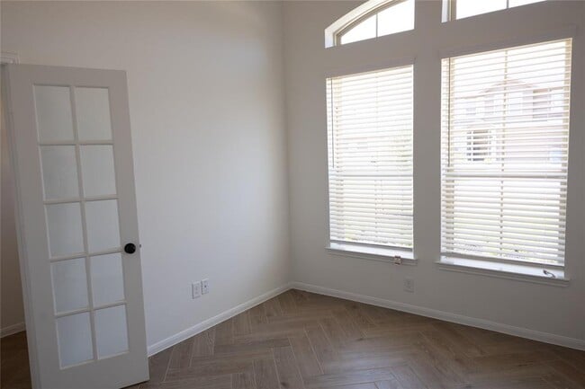 Building Photo - 18532 Burch Crk Ln