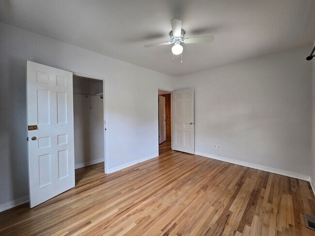 Building Photo - 1304 Galisteo Pkwy