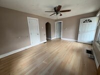 Building Photo - 2044 E Lincoln Ave