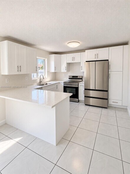 Building Photo - 15848 SW 299th Ter