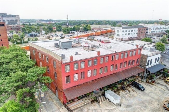 Building Photo - 161 Mangum St SW