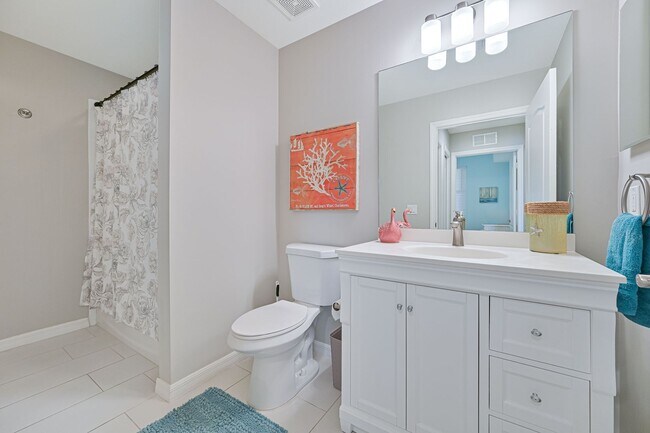 Building Photo - ** 2/2 Fully Furnished Annual Rental in Osprey Cove, Estero!