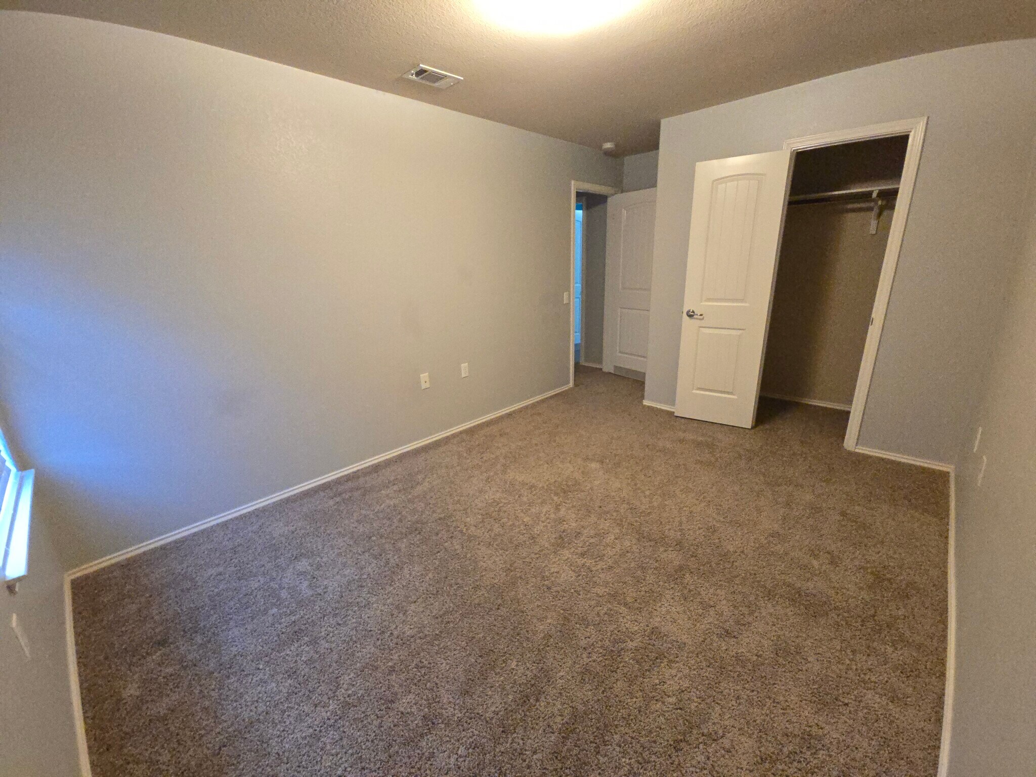 Bedroom 3 - will be painted - 10116 Deer Chase Trl