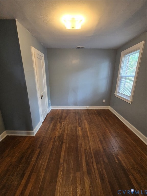 Building Photo - 2117 Clarke St