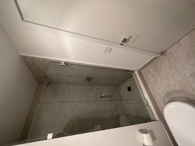 Building Photo - 488 NE 18th St