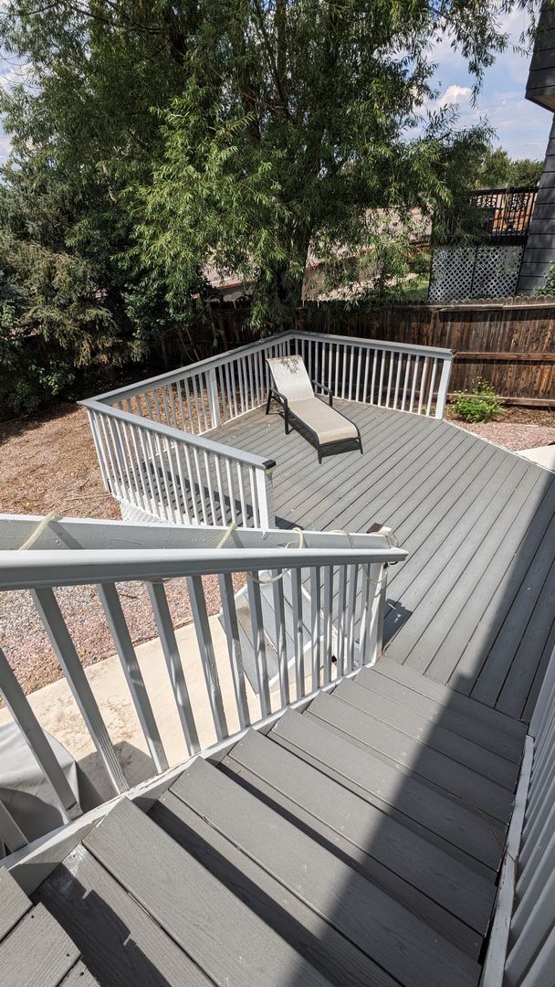 Building Photo - MODERN TWO STORY 3 BED/2.5 BATH WITH FENCE...