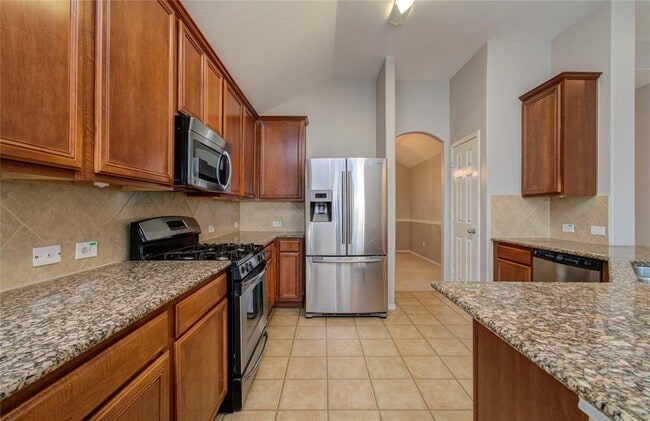 Building Photo - 5003 Riverbridge Ct