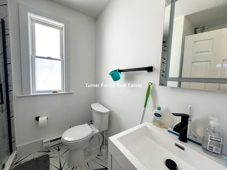 Building Photo - 23 Granite St