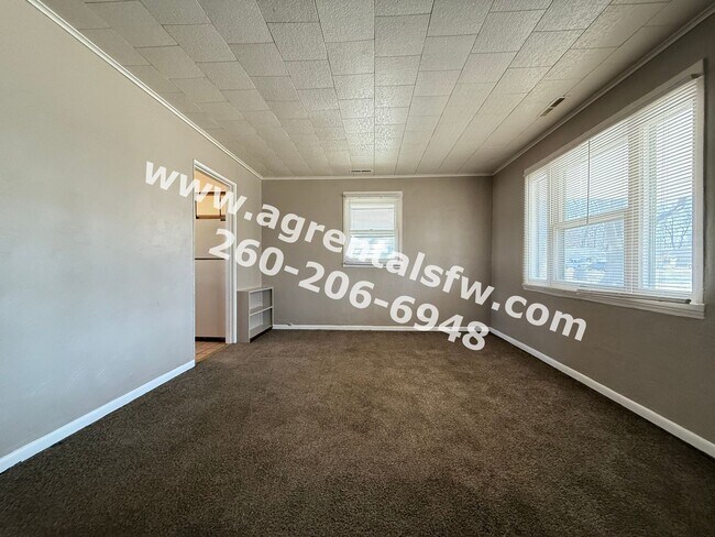 Building Photo - 4715 Bowser Ave