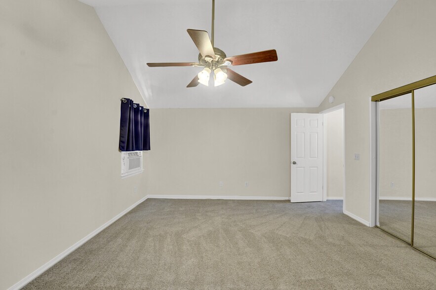 Building Photo - 7525 Melody Ln