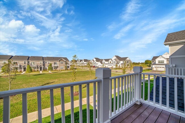 Building Photo - NEW CONSTRUCTION 3BED, 3BATH TOWNHOUSE IN ...