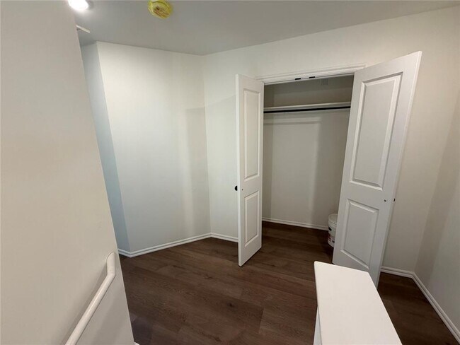 Building Photo - 303 Aaran Way