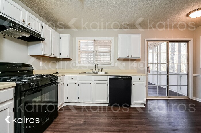 Building Photo - 835 Ashley Ln