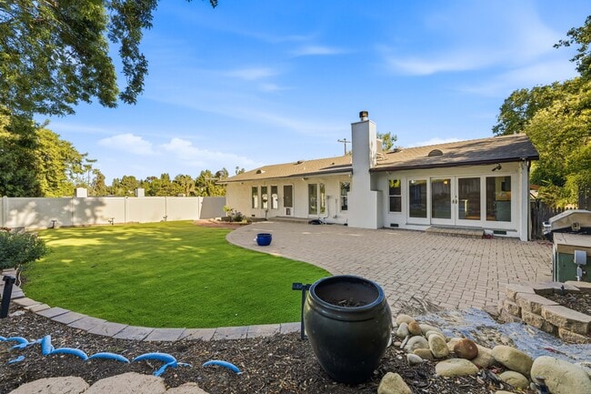 Building Photo - 20305 Aetna St