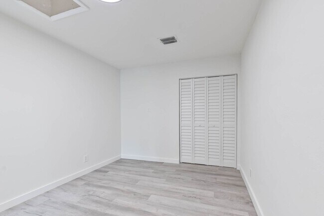 Building Photo - 25 NW 78th St