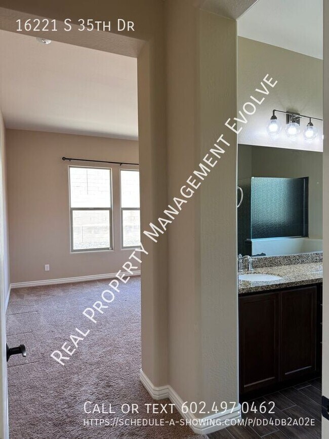 Building Photo - 16221 S 35th Dr