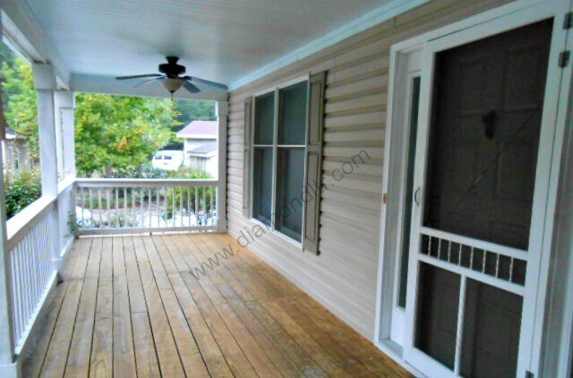 Building Photo - Three Bedroom Lowcountry-Style Home on 1 Acre of Land