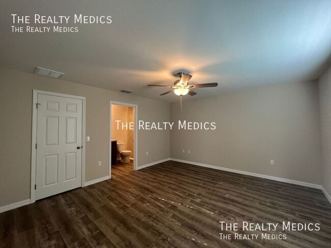 Building Photo - 14635 SW 25th Terrace