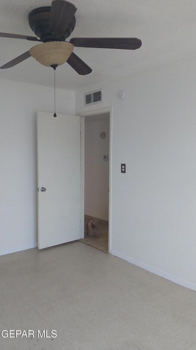 Building Photo - 5728 Dalhart Dr