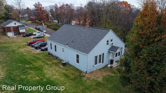 Building Photo - 1515 Bouchelle Ave