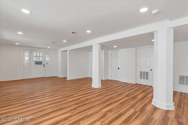 Building Photo - 82 Neptune Ave